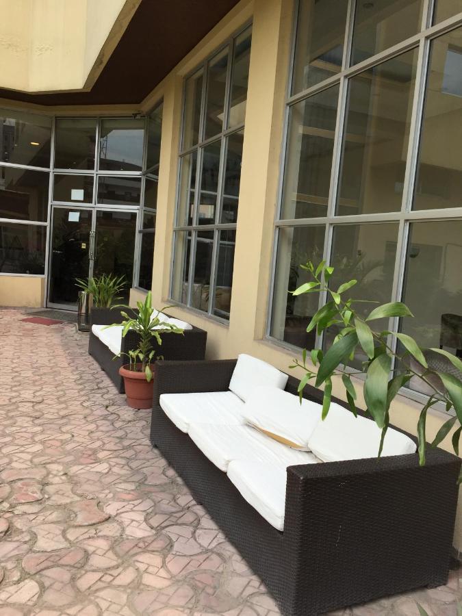 Hotel Belle Vie Kinshasa Bagian luar foto